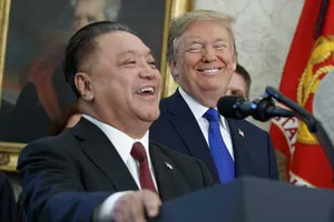 Mỹ chặn thương vụ 117 tỉ USD vì lo an ninh