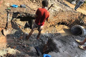 Thi công bể ống nước rồi ‘phủi’ trách nhiệm