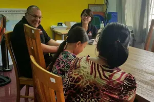 Bé T. sẽ được đến trường