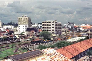 Người Sài Gòn đi xe lửa Mỹ