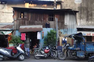 Căn nhà siêu nhỏ gây khó dự án lớn