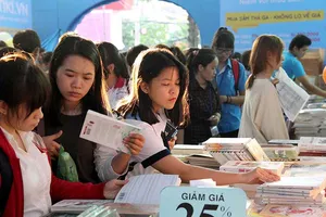 Những con đường anh đi rồi cũng đưa anh về bên... sách