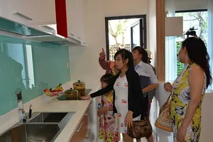 Giá căn hộ không giảm sau vụ cháy Carina