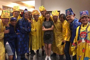 1 cung phi và… 11 thái giám