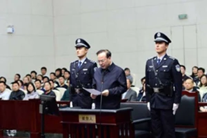 Cựu ủy viên Bộ Chính trị Trung Quốc thú nhận tham nhũng