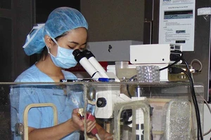 Hơn 40.000 thiên thần chào đời từ ống nghiệm