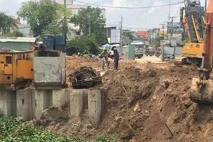 Ì ạch xây cầu Tân Kỳ Tân Quý