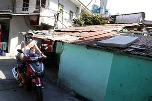 Kiếm lời từ nhà nát, coi chừng ‘đứt tay’