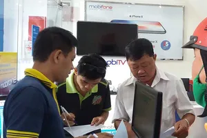 SIM đã bổ sung thông tin chính chủ vẫn bị khóa