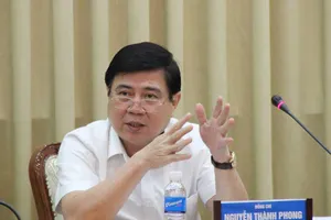 Chủ tịch UBND TP.HCM yêu cầu rà soát các dự án chậm tiến độ