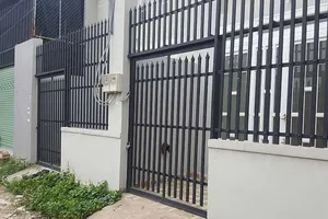 Khu thể thao biến tướng thành nhà ở: Đập như thế nào?