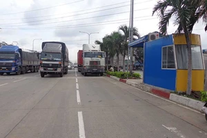 Tìm lối ra cho trạm cân hàng chục tỉ đồng