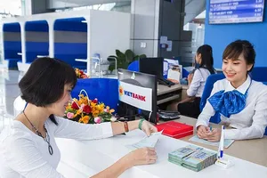 Sợ bong bóng bất động sản, ngân hàng siết vay tiền