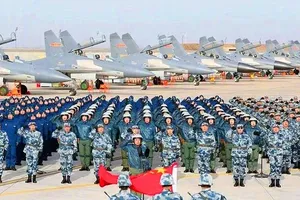 Trung Quốc cạnh tranh vùng trời với Mỹ: Đường còn xa!