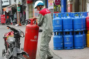 Hồi hộp chờ quy định mới về gas