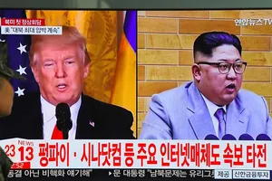 Ông Kim Jong-un bất ngờ ‘nắn gân’ ông Trump