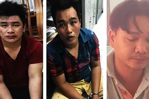 Khởi tố 2 kẻ đâm ‘hiệp sĩ’ tội giết người và trộm