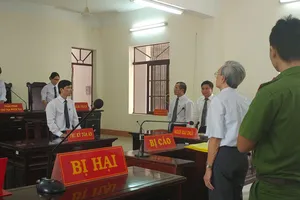 Vụ Nguyễn Khắc Thủy:Đình chỉ nhiệm vụ của chủ tọa có vội vàng?