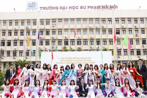 Bộ trưởng Giáo dục: SV sư phạm phải đóng học phí!