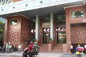 17 công ty nhà nước đang giữ hơn 1.000 khu đất công