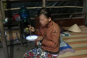 Vụ chôn sống con: Luật nhân văn với người mẹ ra sao?