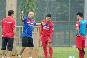 HLV Park Hang-seo tìm thêm cầu thủ cho giải Asiad