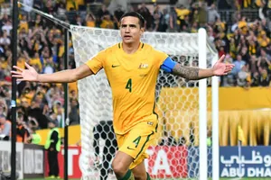 Khi ‘chuột túi’ mơ bẻ cựa ‘gà trống Gaulois’