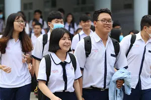 Bài thi tổ hợp Khoa học tự nhiên quá khó, đề tiếng Anh dễ thở
