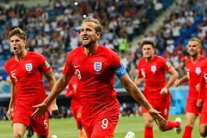 Colombia-Anh: Sư tử Anh đi trên đường trải hoa hồng