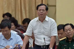 Nhiều cán bộ có lắm bằng cấp chỉ để tô điểm