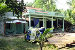 Từ chuyện bán đất mà không bán nhà