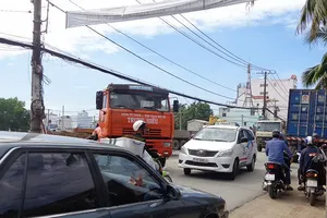 Đẩy nhanh làm đường Nguyễn Duy Trinh nối quận 2-quận 9