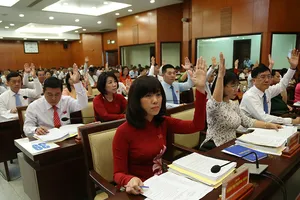 Kỳ họp thứ 9, HĐND TP.HCM: Vẫn ‘nóng’ kẹt xe, xóa dự án ‘treo’