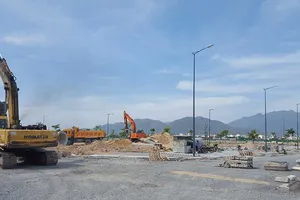 Đừng để đất công thành… đất ông