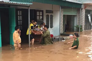 Sau bão, Bắc bộ, Bắc Trung bộ ngập lũ