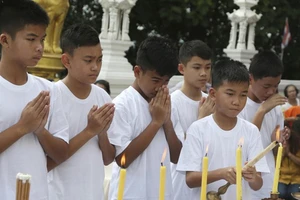 Đội bóng Lợn rừng hôm nay làm lễ xuất gia