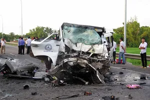 Tai nạn làm 13 người tử nạn: Nghi tài xế ngủ gật