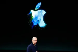 Từ trái táo cắn dở đến thương hiệu tỉ đô