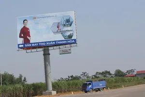 Vì sao Bộ Tài chính đề xuất dừng đổi đất lấy hạ tầng?