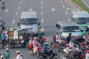 Hiểm họa từ các xe ‘ai thuê thì chạy’