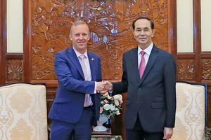 Chủ tịch nước Trần Đại Quang tiếp các đại sứ trình quốc thư