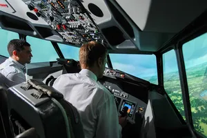 Thế giới đào tạo phi công ra sao?