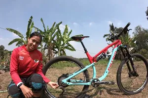 Bỏ đại học, đua xe kiếm sống