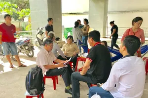 Chủ đầu tư bỏ trốn, dân cố thủ trong căn hộ dở dang