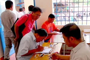 Có nên cấp bằng lái tạm cho tài xế mới?