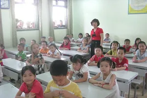 Hà Nội: Chen chúc 70 bé trong một lớp