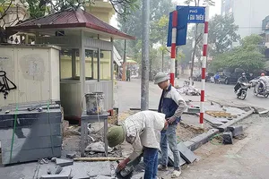 Hà Nội: Không lát đá vỉa hè tràn lan