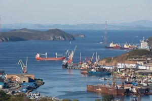 Mỹ trừng phạt tàu Nga do giao thương với Triều Tiên