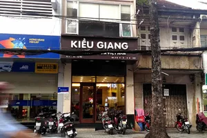 Vụ cơm tấm Kiều Giang: Chưa lấy mẫu kiểm nghiệm