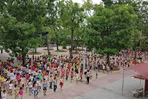 ‘Cắt’ 2.000 hợp đồng, lại thiếu 2.500 giáo viên